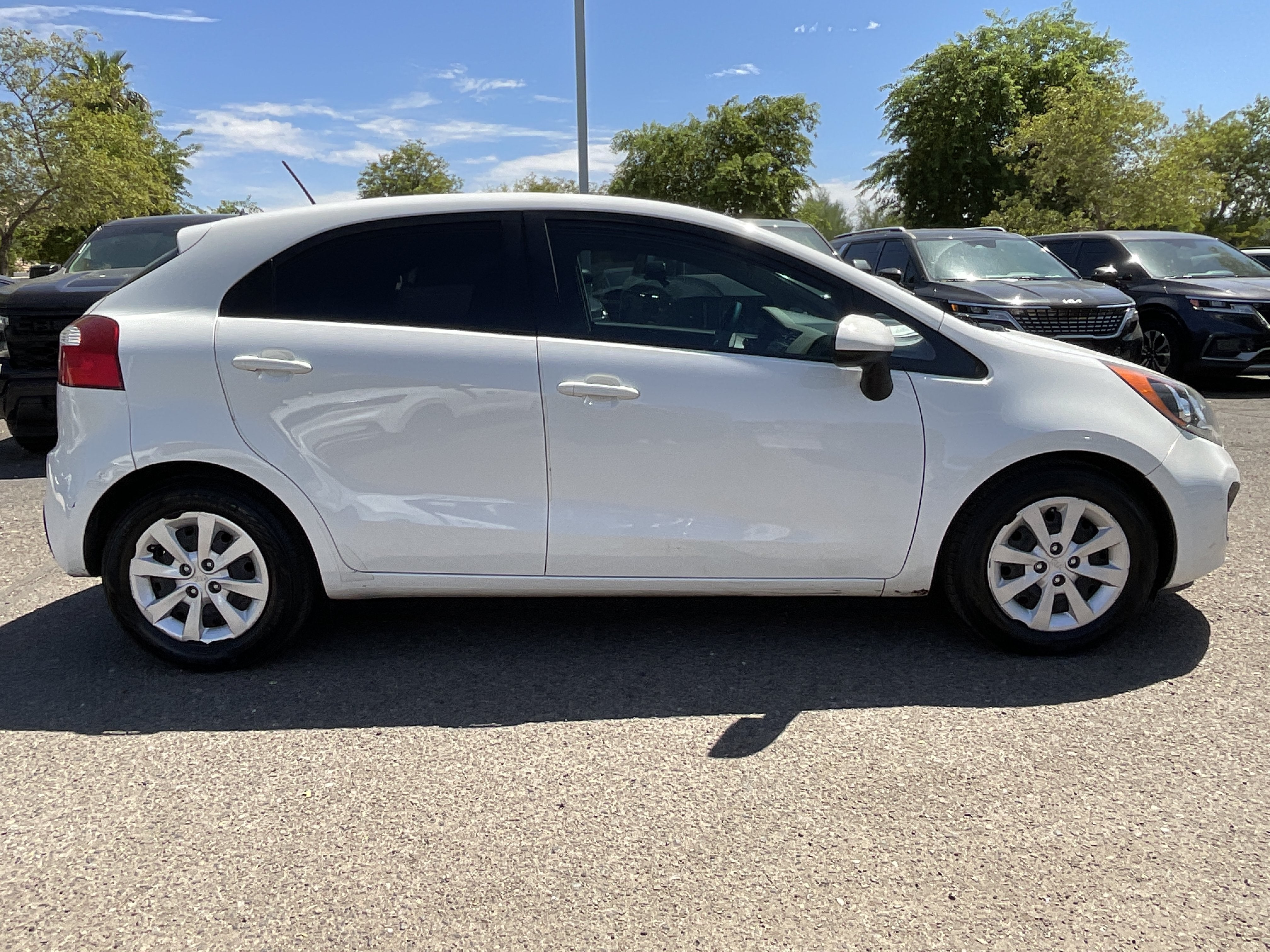 2013 Kia Rio — detail view
