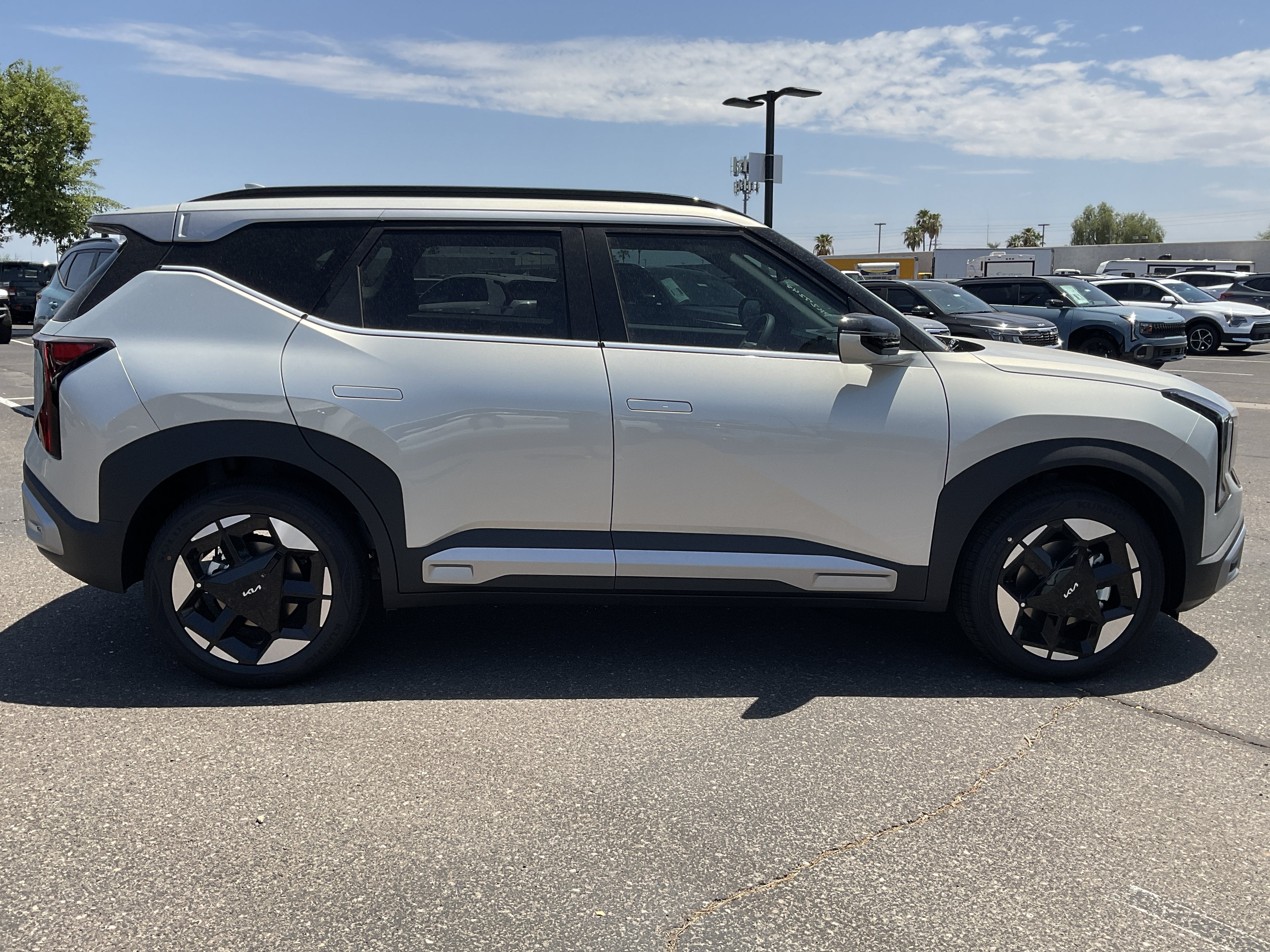 2027 Kia Seltos — detail view