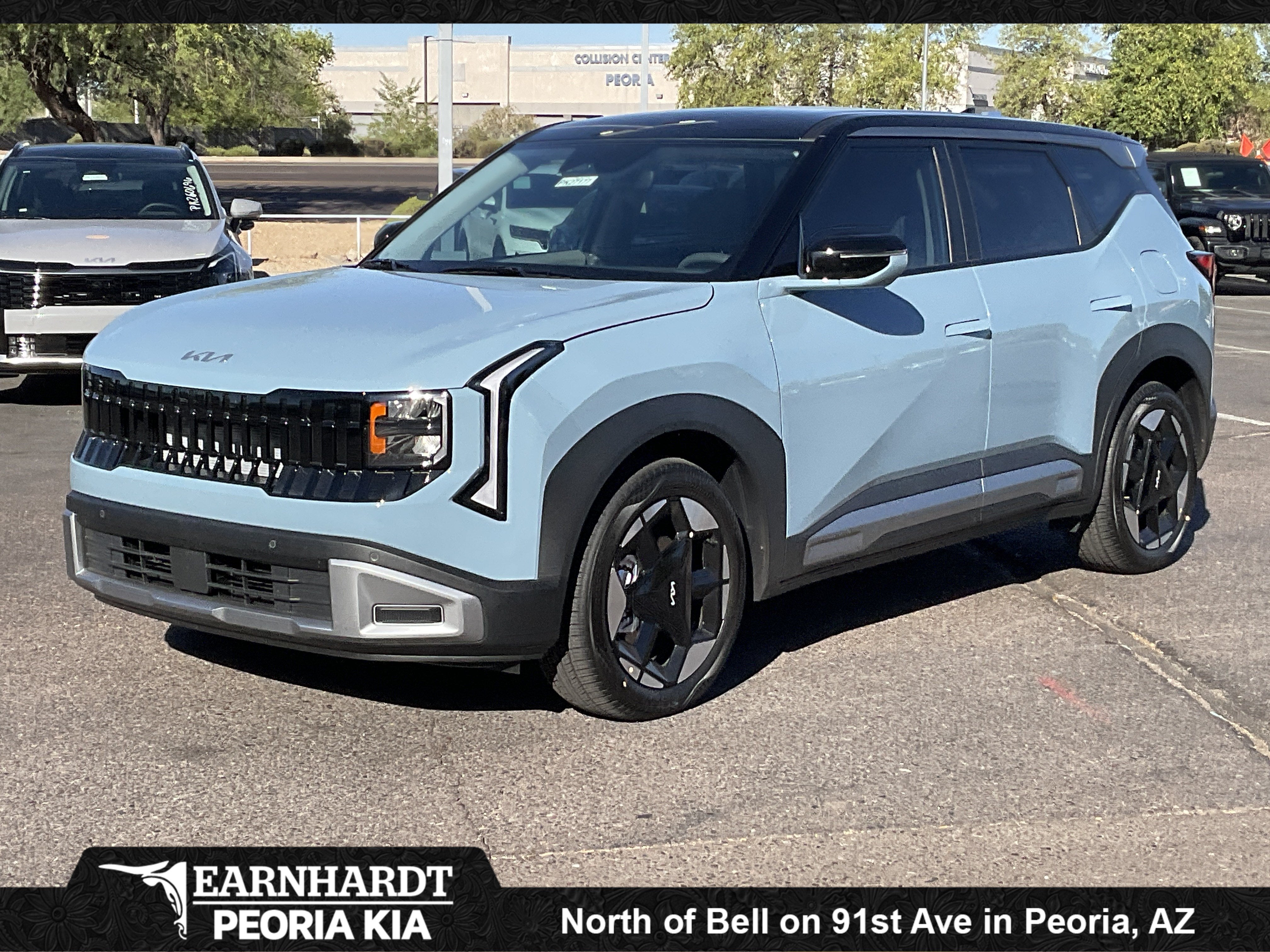2027 Kia Seltos S in Frost Blue — front three-quarter view